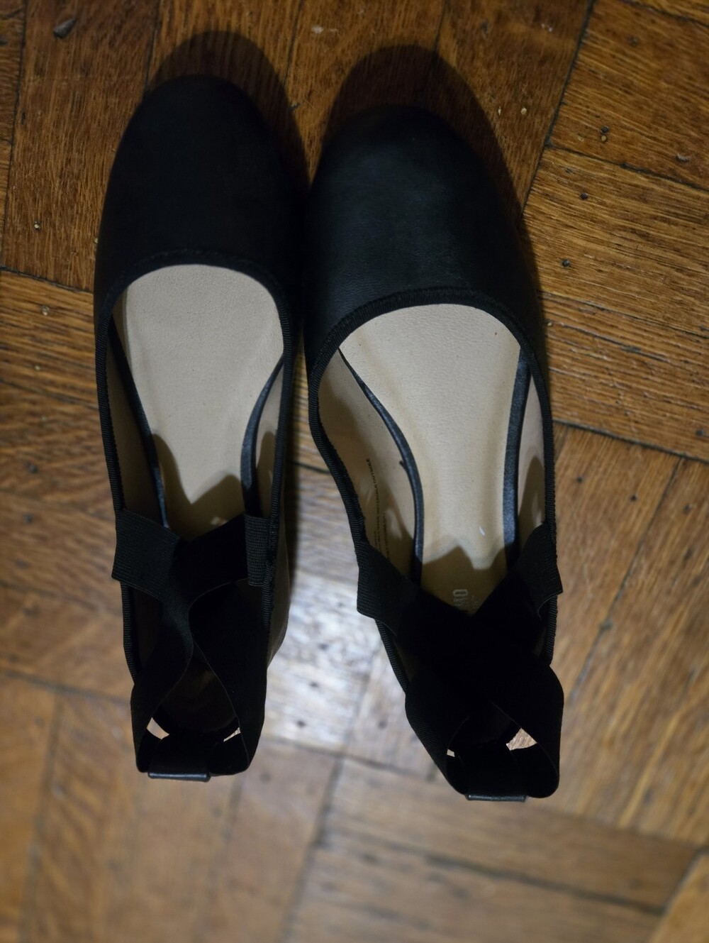 Black Ankle-Strap Women's Flats Ballet Flats New - Picture 2 of 5